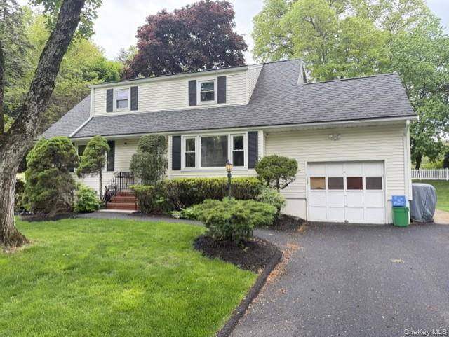 Casa de 4 Dormitorios en Venta en Spring Valley - Nueva York - EE. UU. - 3