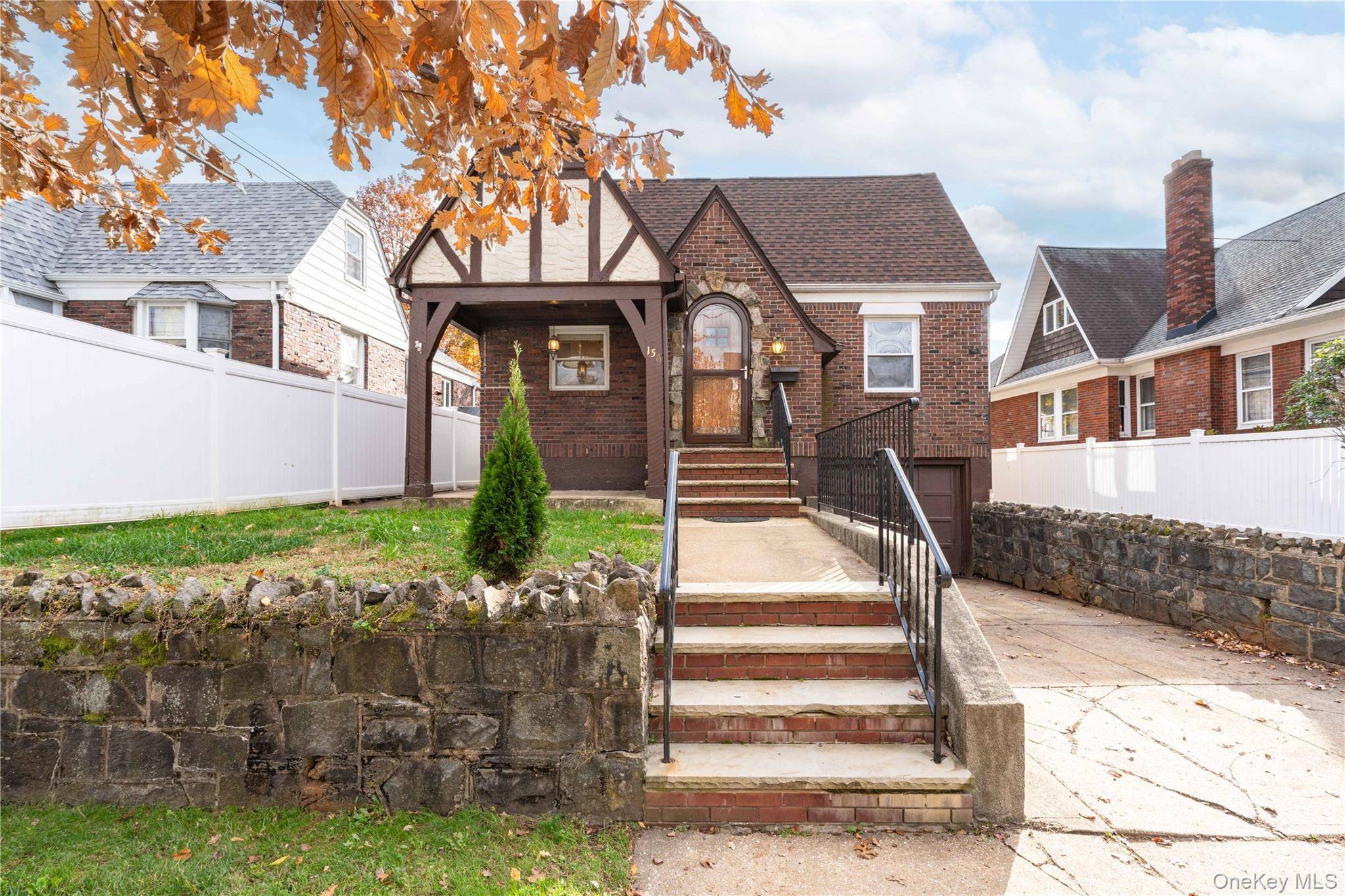 Casa de 4 Dormitorios en Venta en Staten Island - Nueva York - EE. UU. - 1