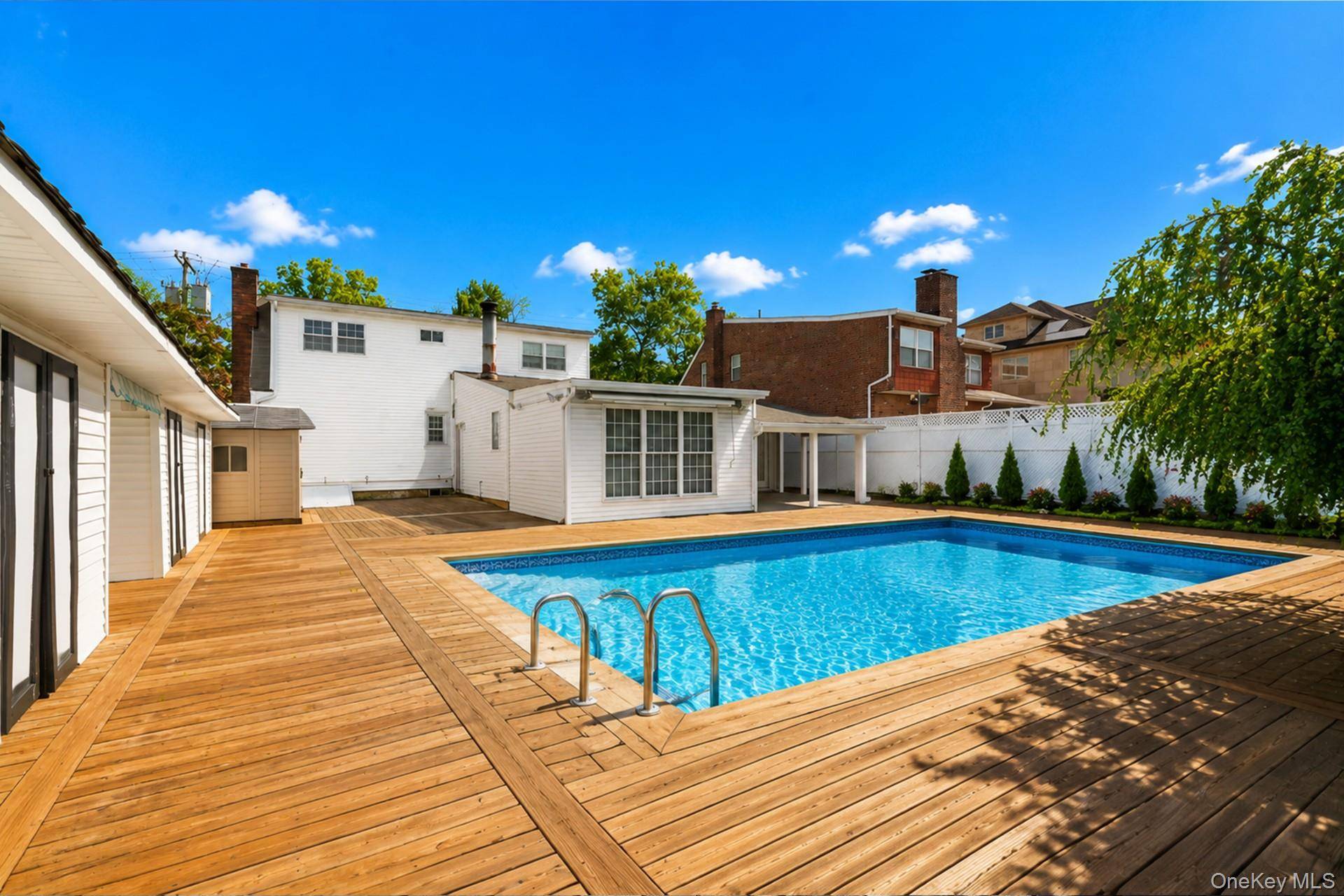 Casa com 4 Quartos à Venda em Staten Island - Nova Iorque - EUA - 3