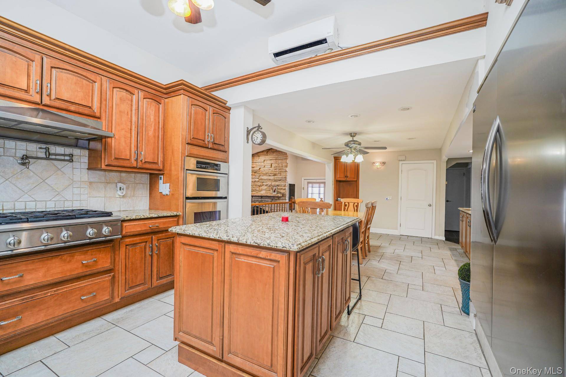 Casa com 4 Quartos à Venda em Staten Island - Nova Iorque - EUA - 8