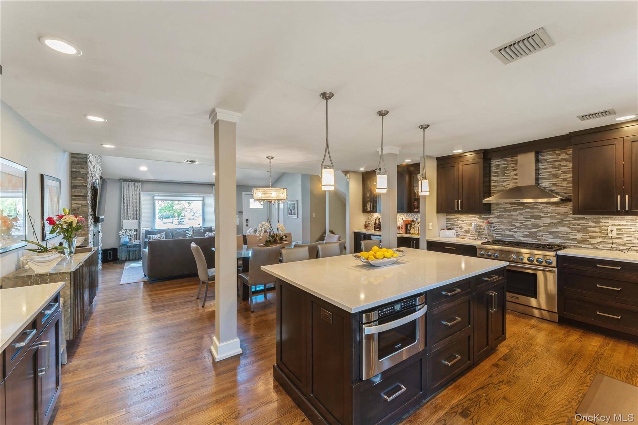 Casa com 4 Quartos à Venda em Syosset - Nova Iorque - EUA - 7