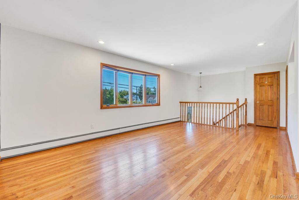Casa com 4 Quartos à Venda em Syosset - Nova Iorque - EUA - 8