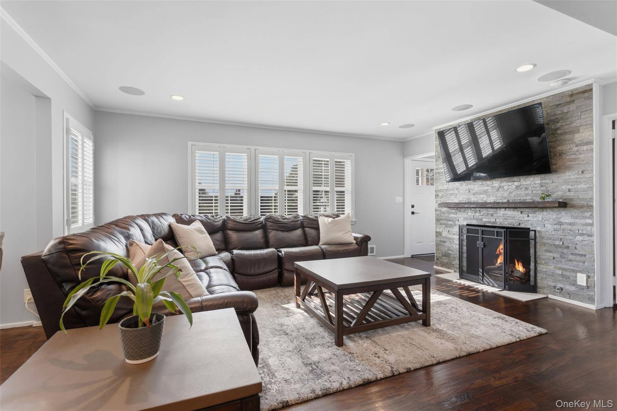 4 Bedroom Home for Sale in Tarrytown - New York - USA - 6