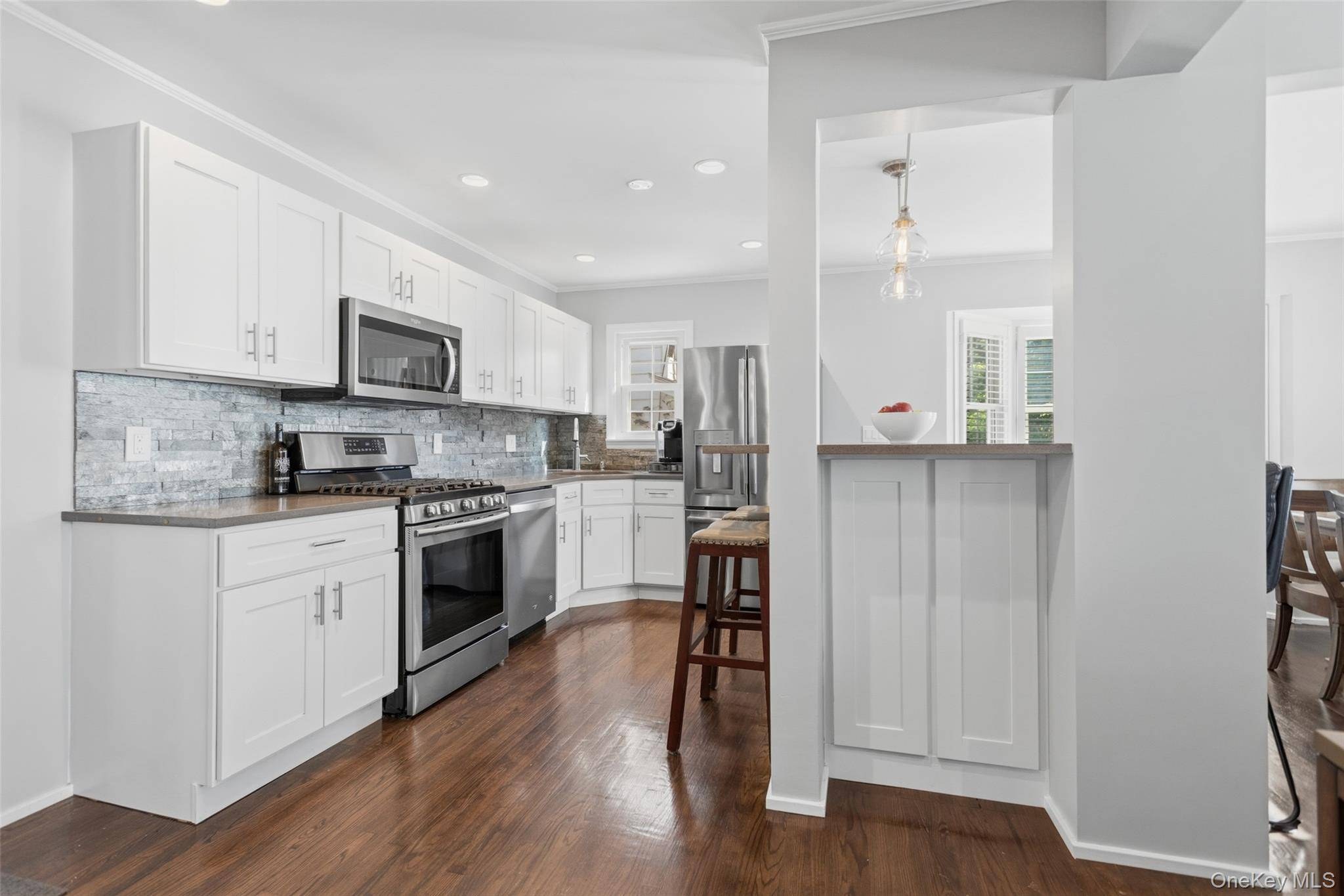 4 Bedroom Home for Sale in Tarrytown - New York - USA - 8