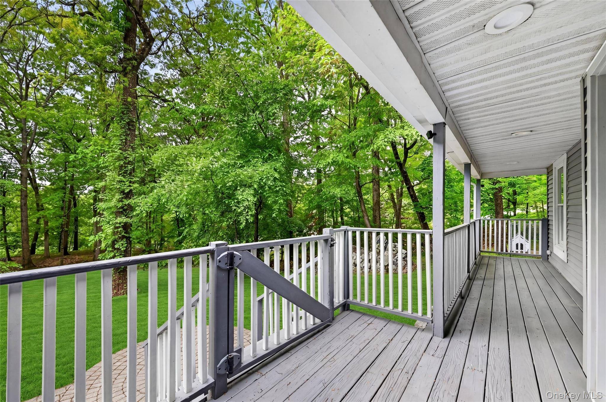 4 Bedroom Home for Sale in Tomkins Cove - New York - USA - 4