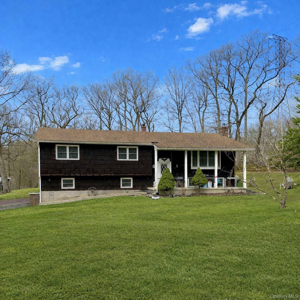 Casa com 4 Quartos à Venda em Tuxedo Park - Nova Iorque - EUA - 1