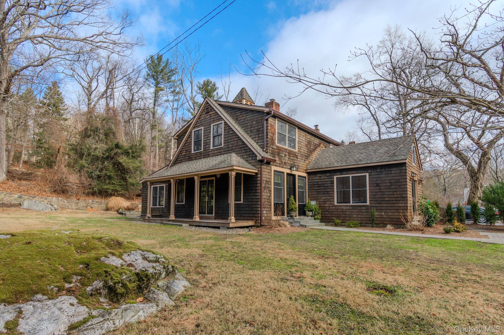 Casa de 4 Dormitorios en Venta en Tuxedo Park - Nueva York - EE. UU. - 1