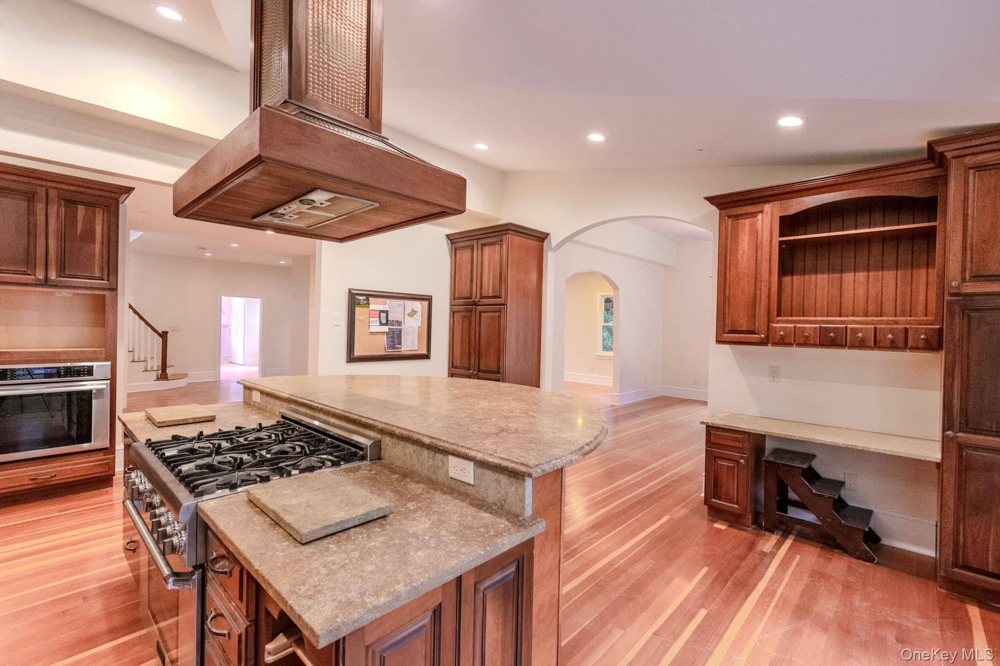 Casa de 4 Dormitorios en Venta en Tuxedo Park - Nueva York - EE. UU. - 6