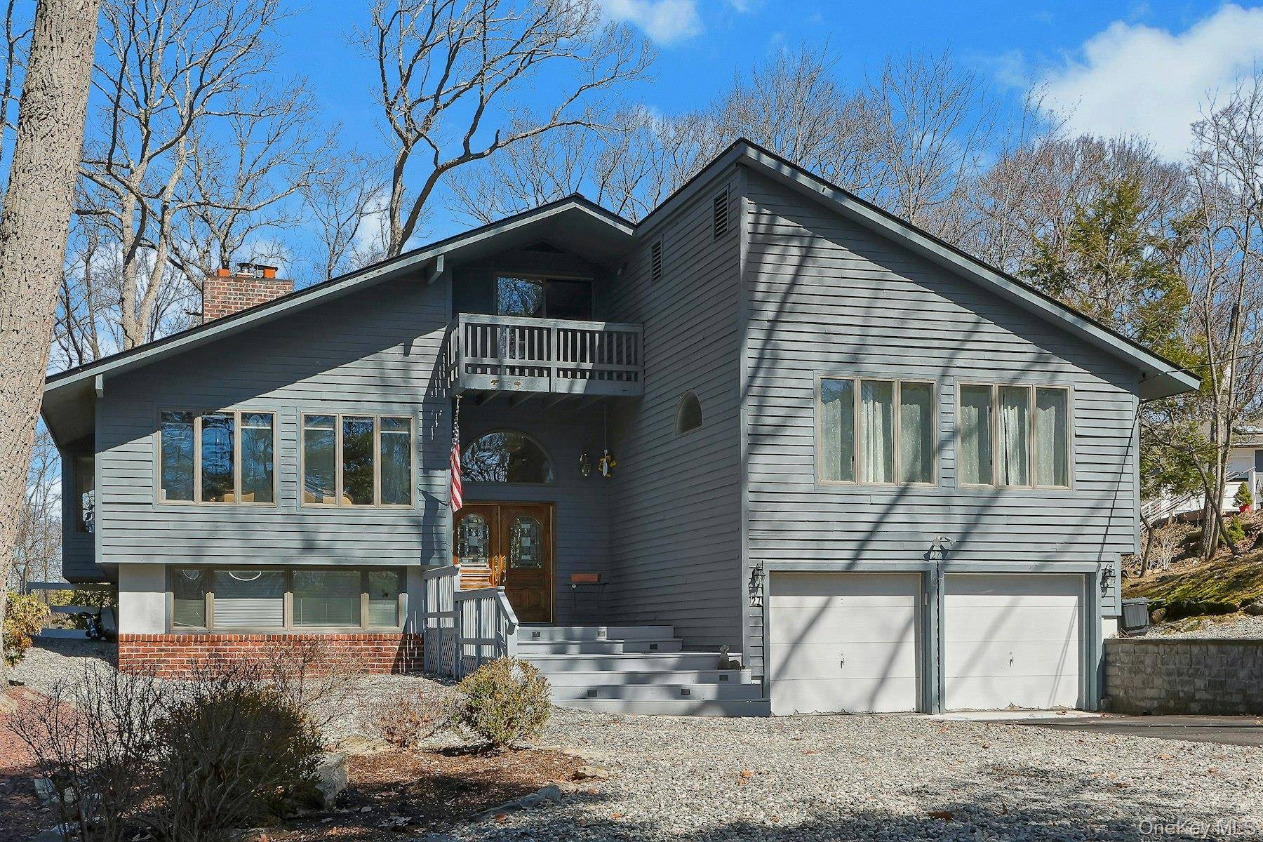 Casa de 4 Dormitorios en Venta en Tuxedo Park - Nueva York - EE. UU. - 1