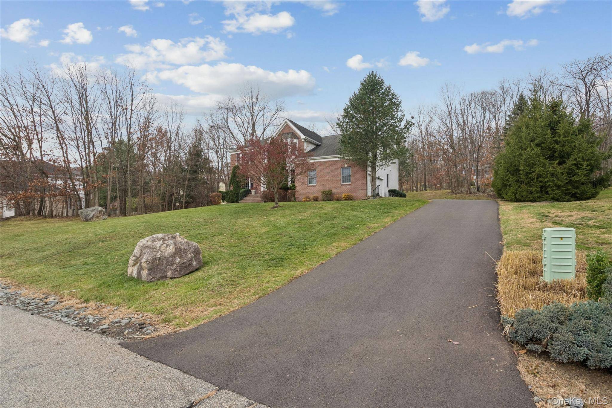 Casa de 4 Dormitorios en Venta en Tuxedo Park - Nueva York - EE. UU. - 3