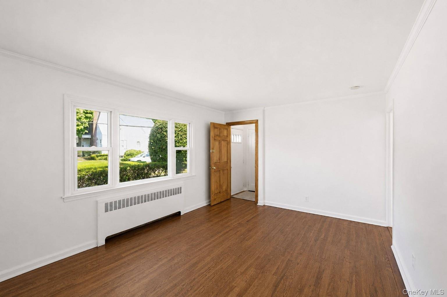Casa de 4 Dormitorios en Venta en Uniondale - Nueva York - EE. UU. - 7