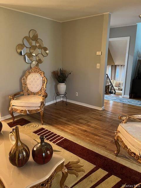 Casa de 4 Dormitorios en Venta en Uniondale - Nueva York - EE. UU. - 2