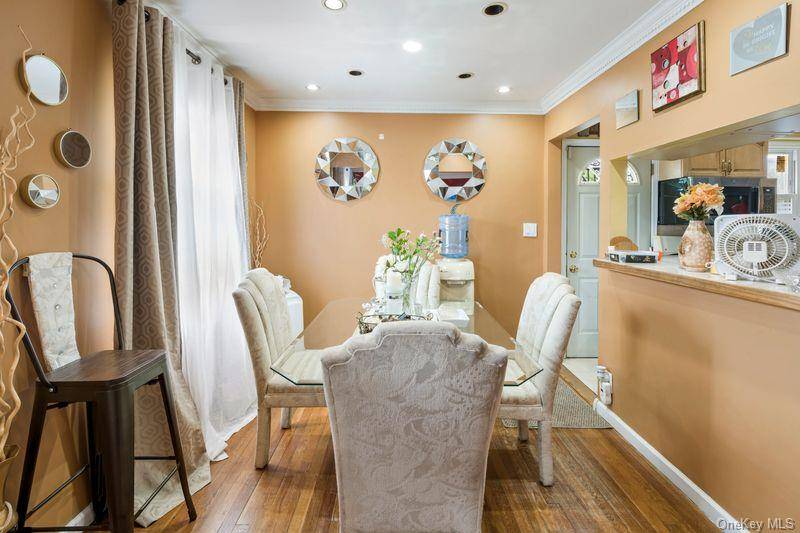 Casa de 4 Dormitorios en Venta en Uniondale - Nueva York - EE. UU. - 7
