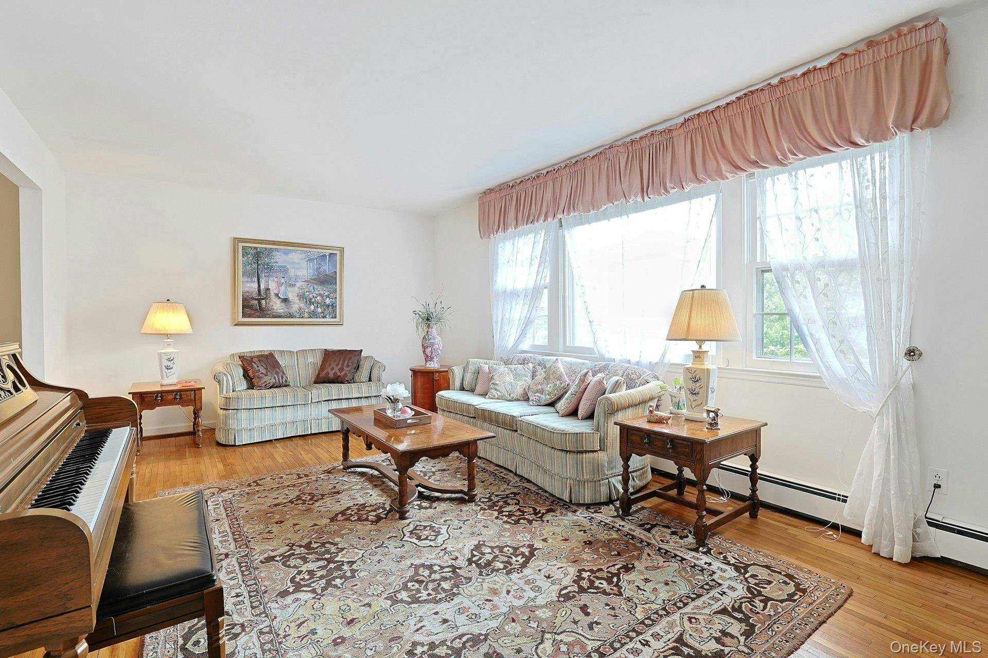 Casa de 4 Dormitorios en Venta en Valhalla - Nueva York - EE. UU. - 7