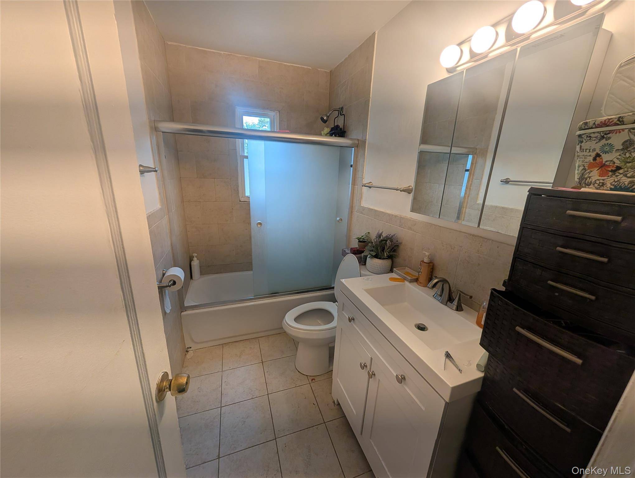 Casa com 4 Quartos à Venda em Valley Stream - Nova Iorque - EUA - 6
