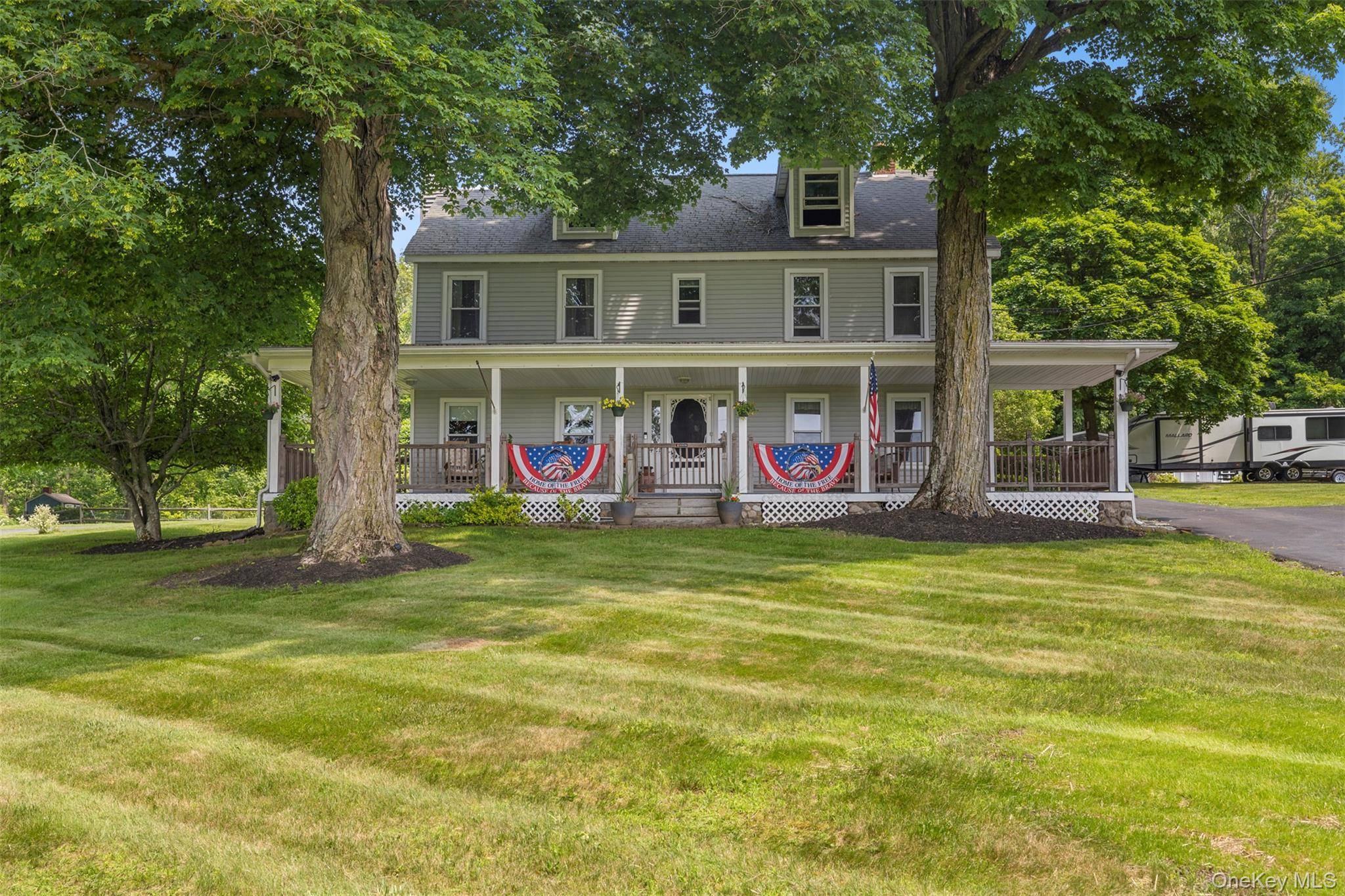 Casa com 4 Quartos à Venda em Wallkill - Nova Iorque - EUA - 1