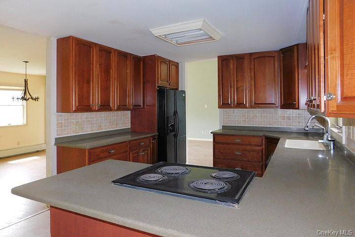 4 Bedroom Home for Sale in Wallkill - New York - USA - 5