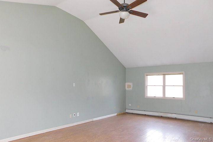 4 Bedroom Home for Sale in Wallkill - New York - USA - 8