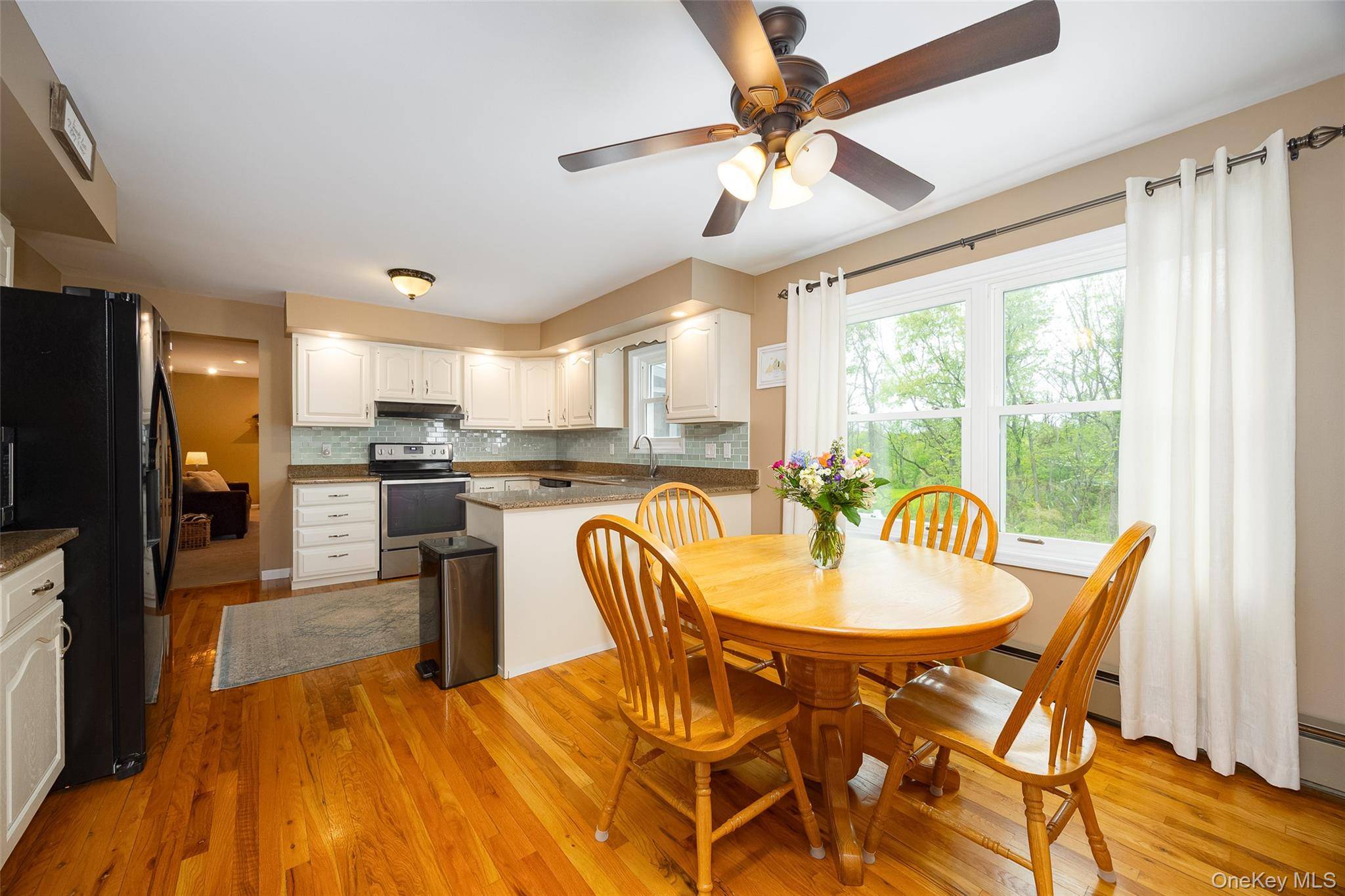 Casa com 4 Quartos à Venda em Wappingers Falls - Nova Iorque - EUA - 8