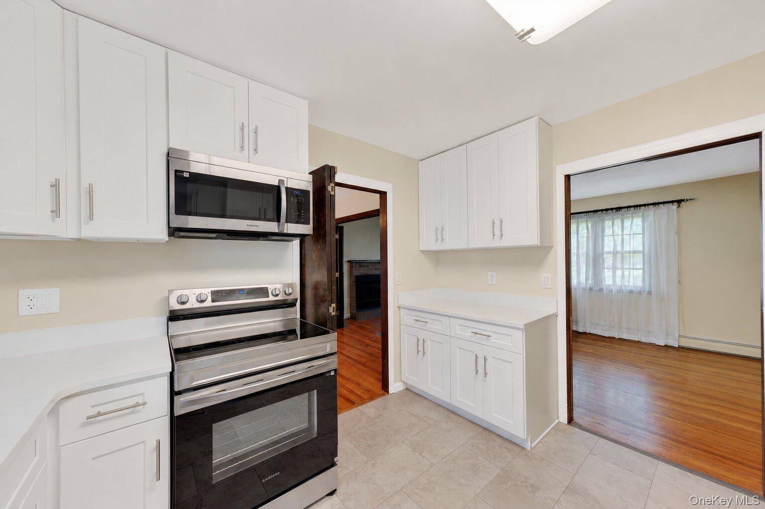Casa com 4 Quartos à Venda em Wappingers Falls - Nova Iorque - EUA - 6