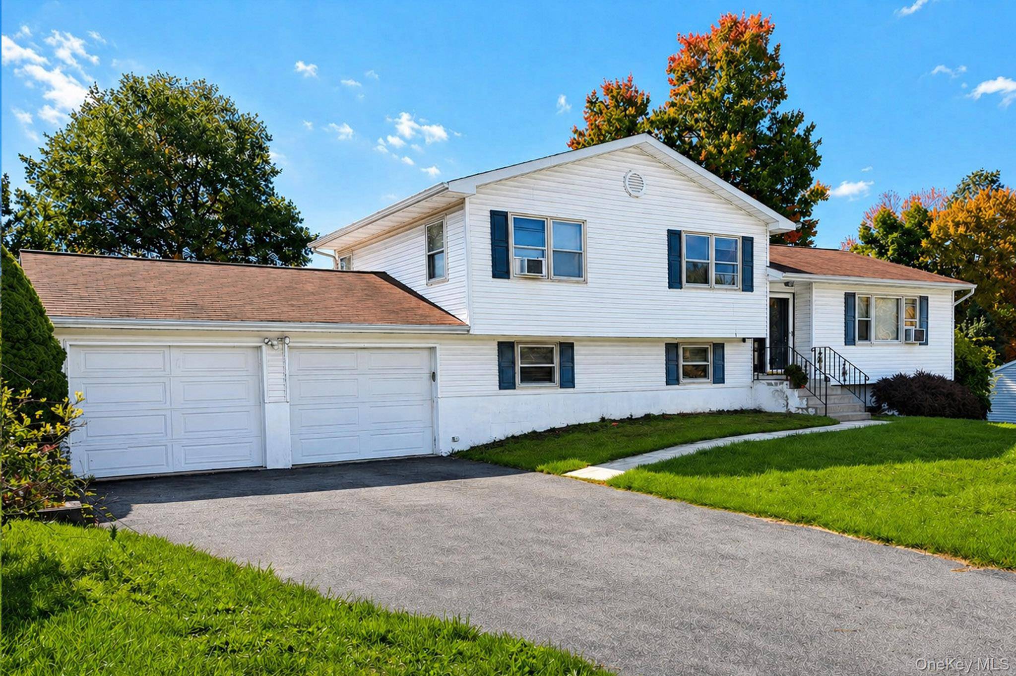 Casa com 4 Quartos à Venda em Washingtonville - Nova Iorque - EUA - 1