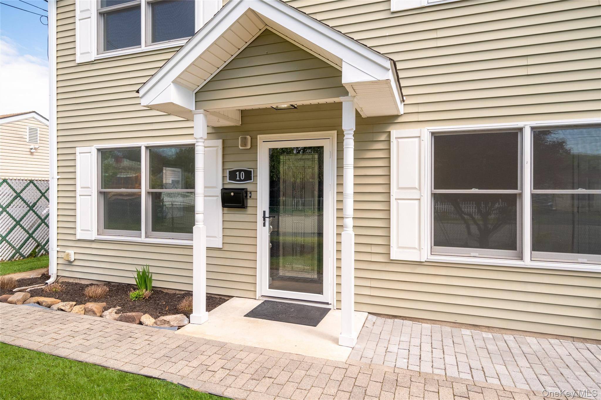 Casa com 4 Quartos à Venda em West Haverstraw - Nova Iorque - EUA - 2