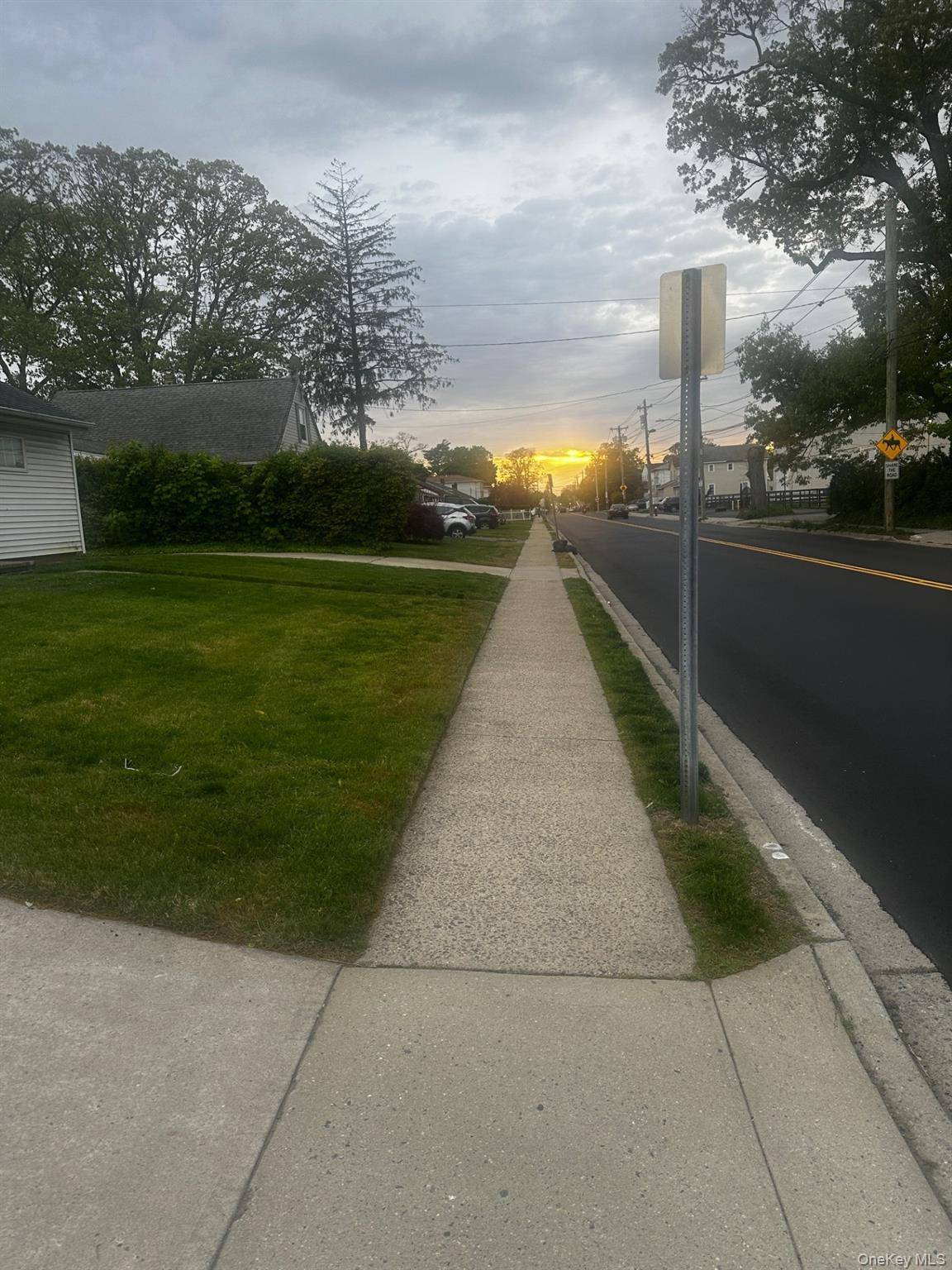 4 Bedroom Home for Sale in West Hempstead - New York - USA - 2