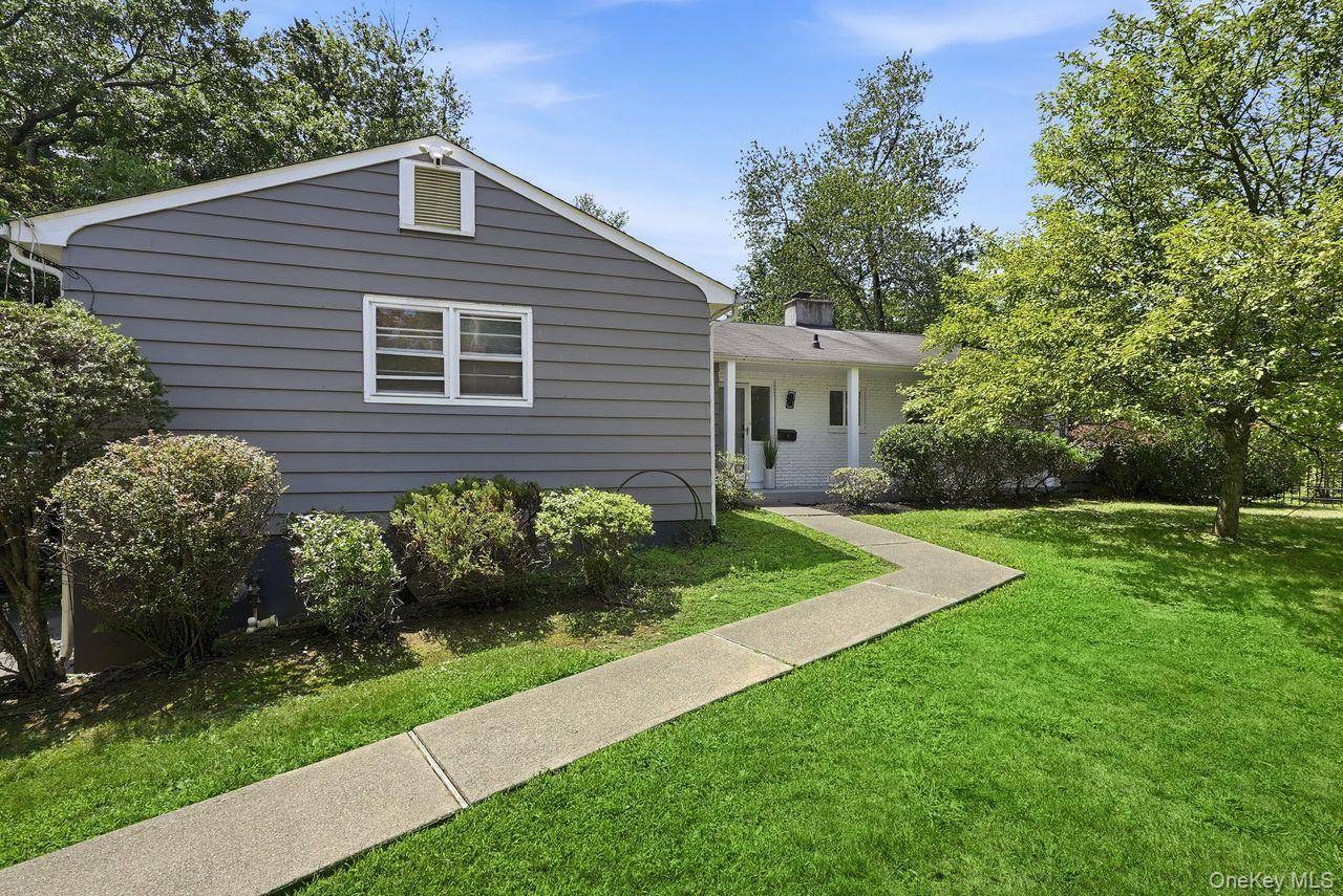 Casa com 4 Quartos à Venda em West Nyack - Nova Iorque - EUA - 3