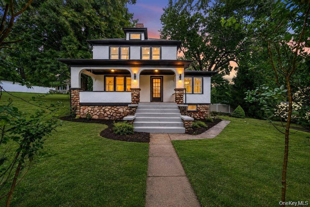 Casa com 4 Quartos à Venda em West Nyack - Nova Iorque - EUA - 1