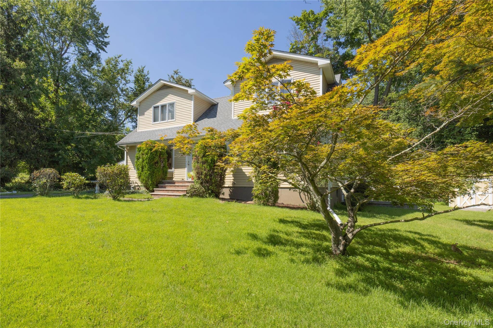 Casa com 4 Quartos à Venda em West Nyack - Nova Iorque - EUA - 3