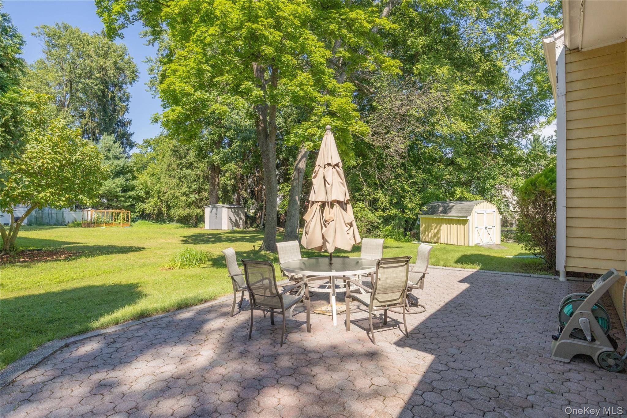 Casa com 4 Quartos à Venda em West Nyack - Nova Iorque - EUA - 5