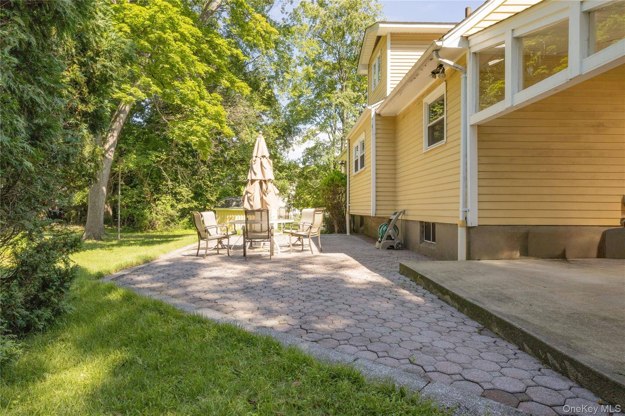 Casa com 4 Quartos à Venda em West Nyack - Nova Iorque - EUA - 6