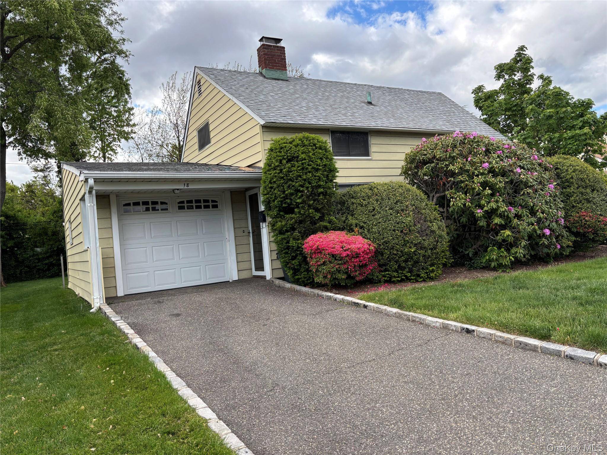 Casa com 4 Quartos à Venda em Westbury - Nova Iorque - EUA - 2