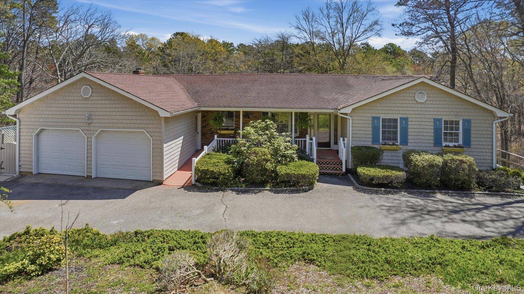 Casa com 4 Quartos à Venda em Westhampton - Nova Iorque - EUA - 1