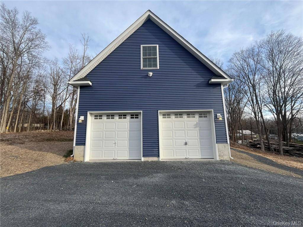 4 Bedroom Home for Sale in Westtown - New York - USA - 2