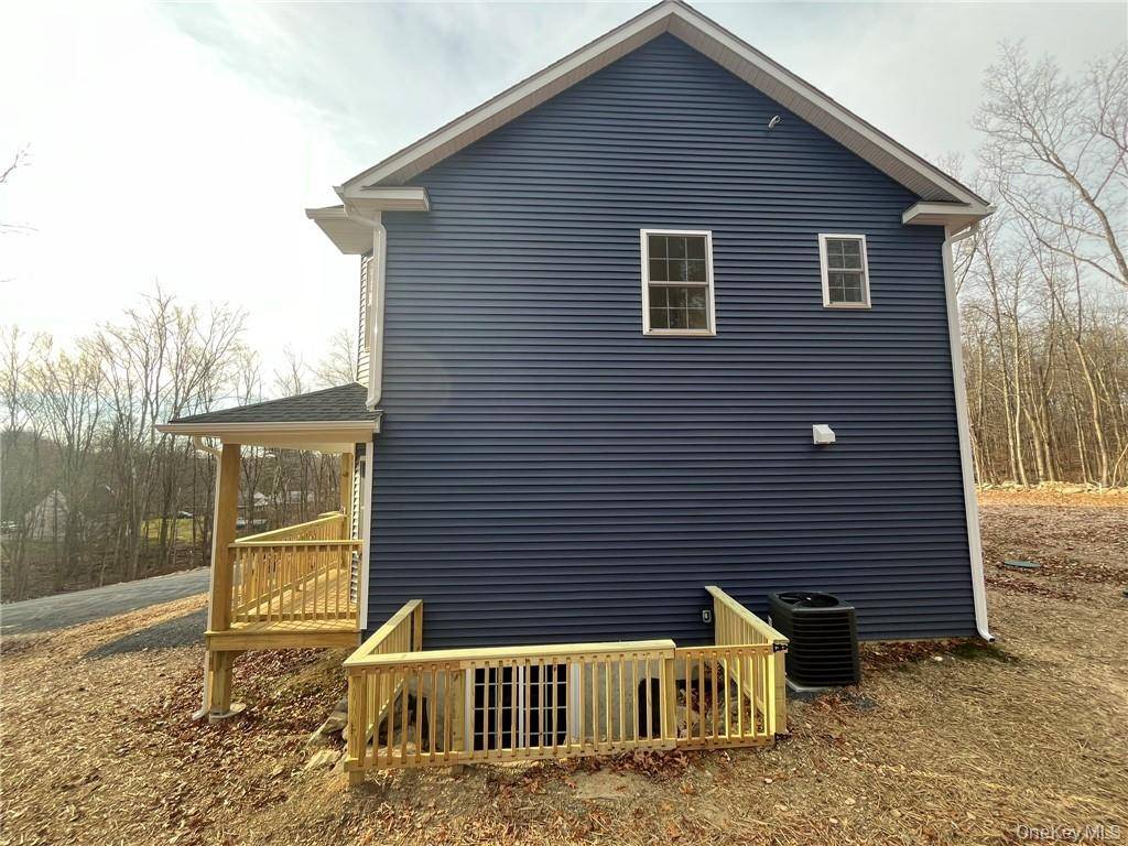 4 Bedroom Home for Sale in Westtown - New York - USA - 4
