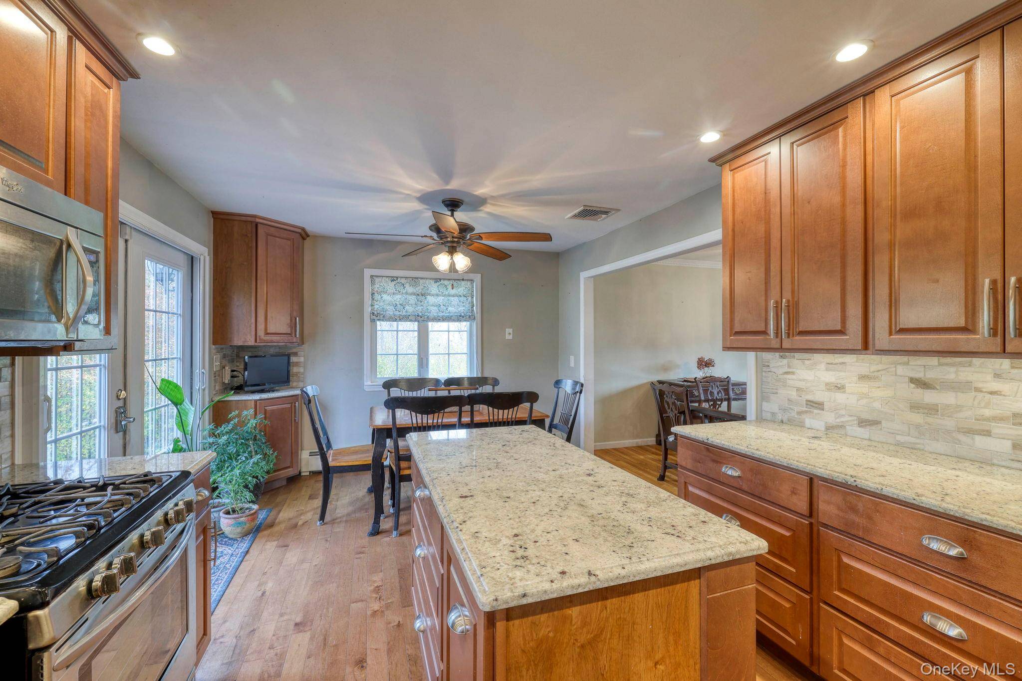 4 Bedroom Home for Sale in Westtown - New York - USA - 7