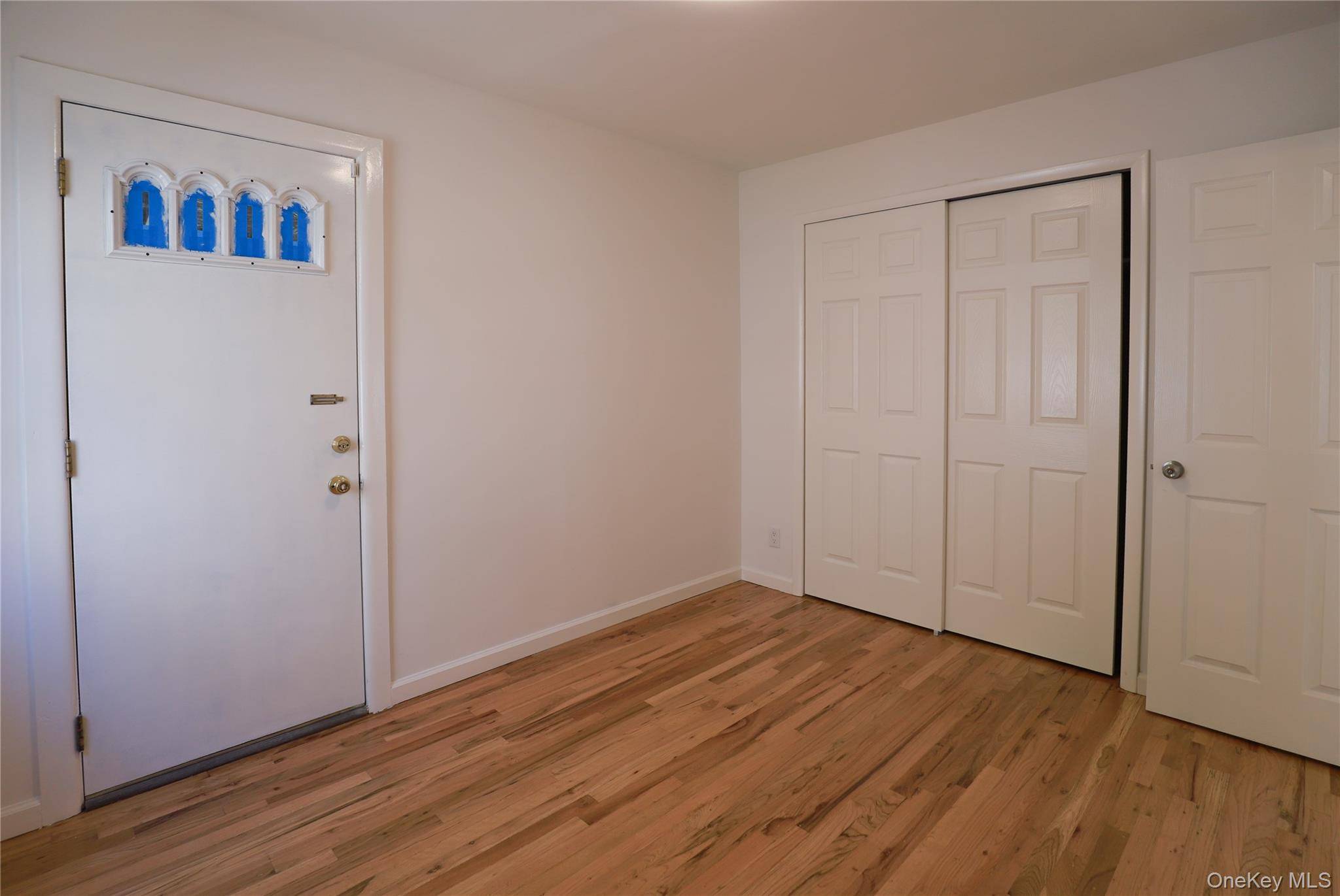4 Bedroom Home for Sale in Whitestone - New York - USA - 6