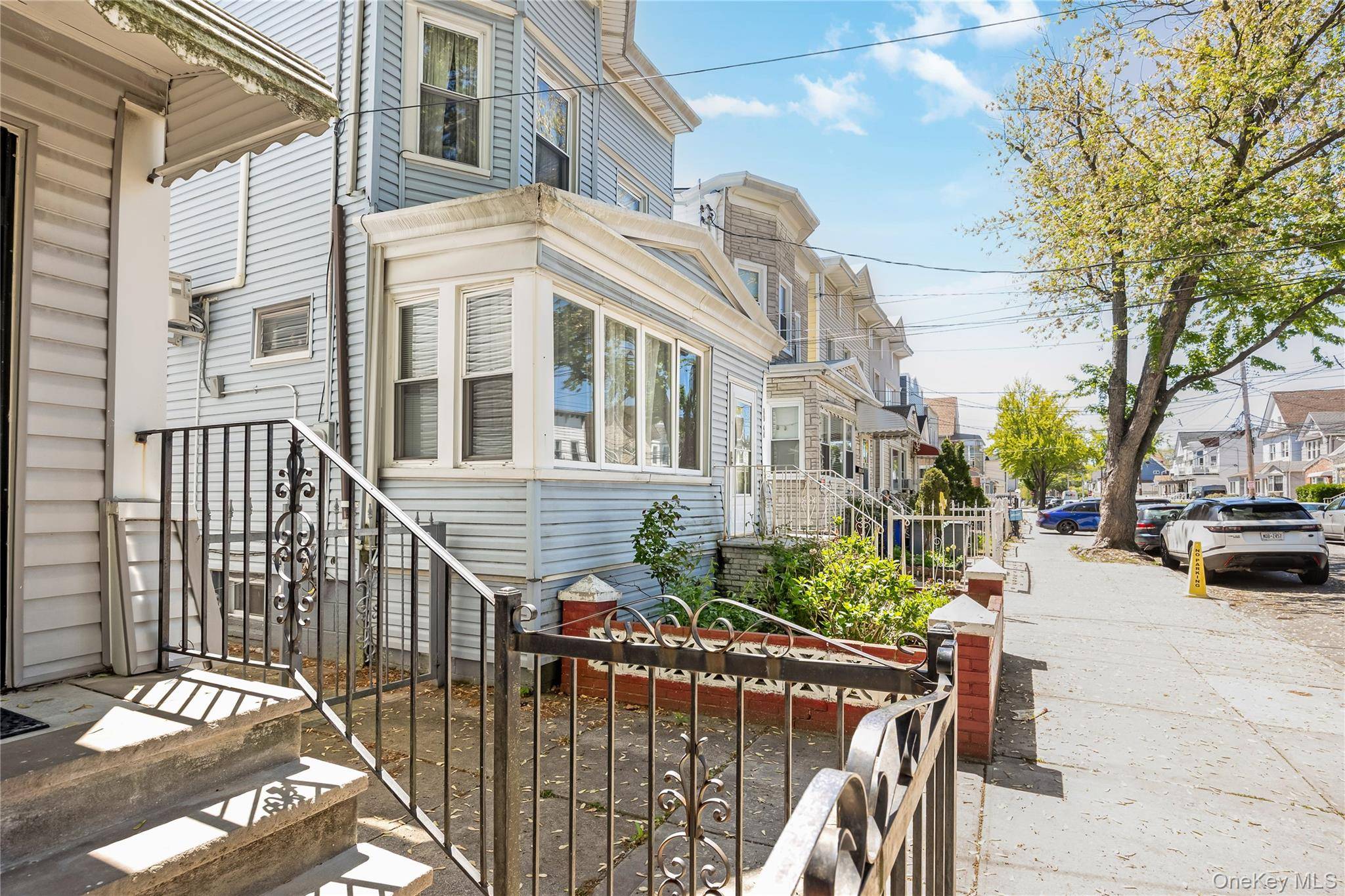 4 Bedroom Home for Sale in Woodhaven - New York - USA - 4