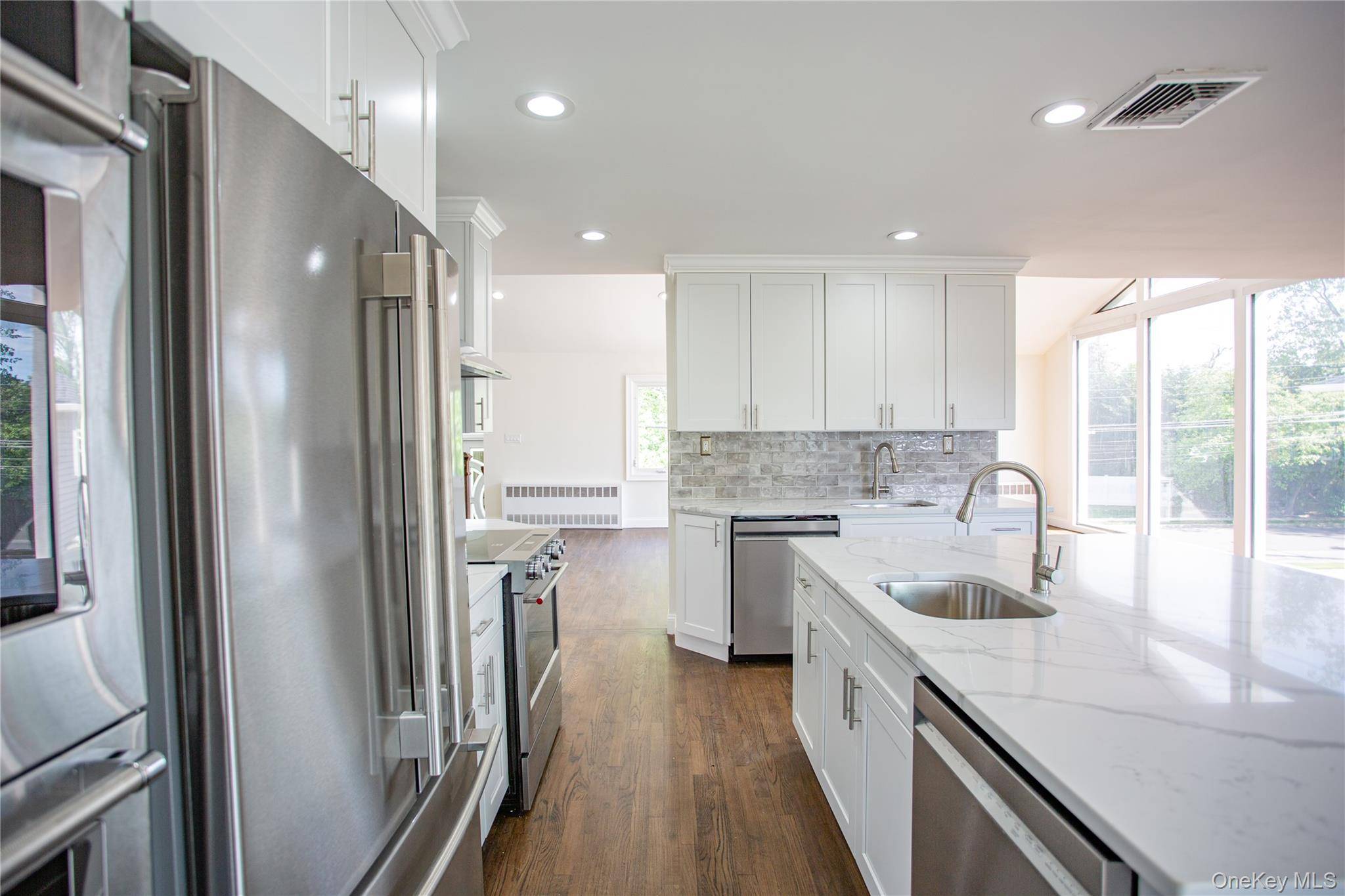 Casa com 4 Quartos à Venda em Woodmere - Nova Iorque - EUA - 7