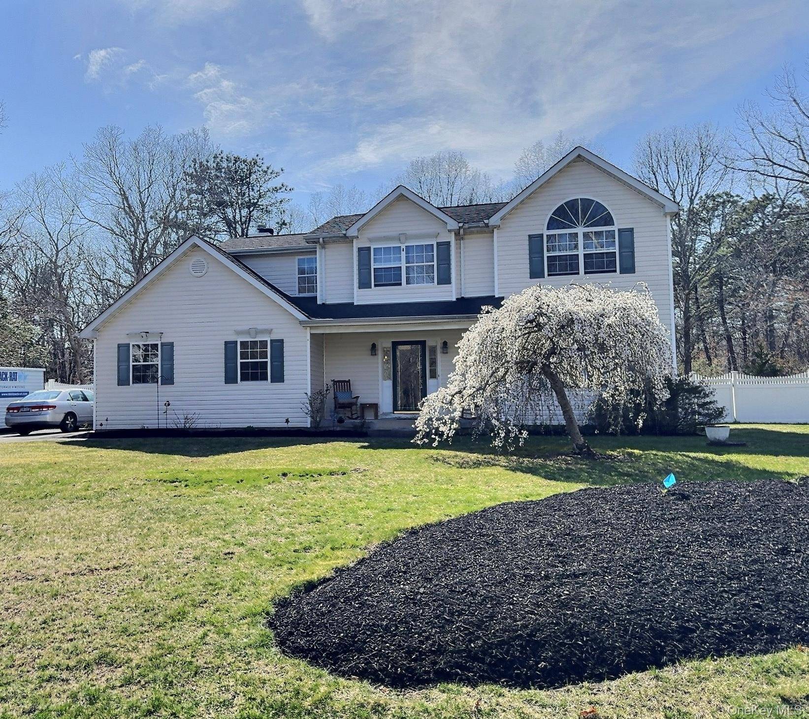 4 Bedroom Home for Sale in Yaphank - New York - USA - 1