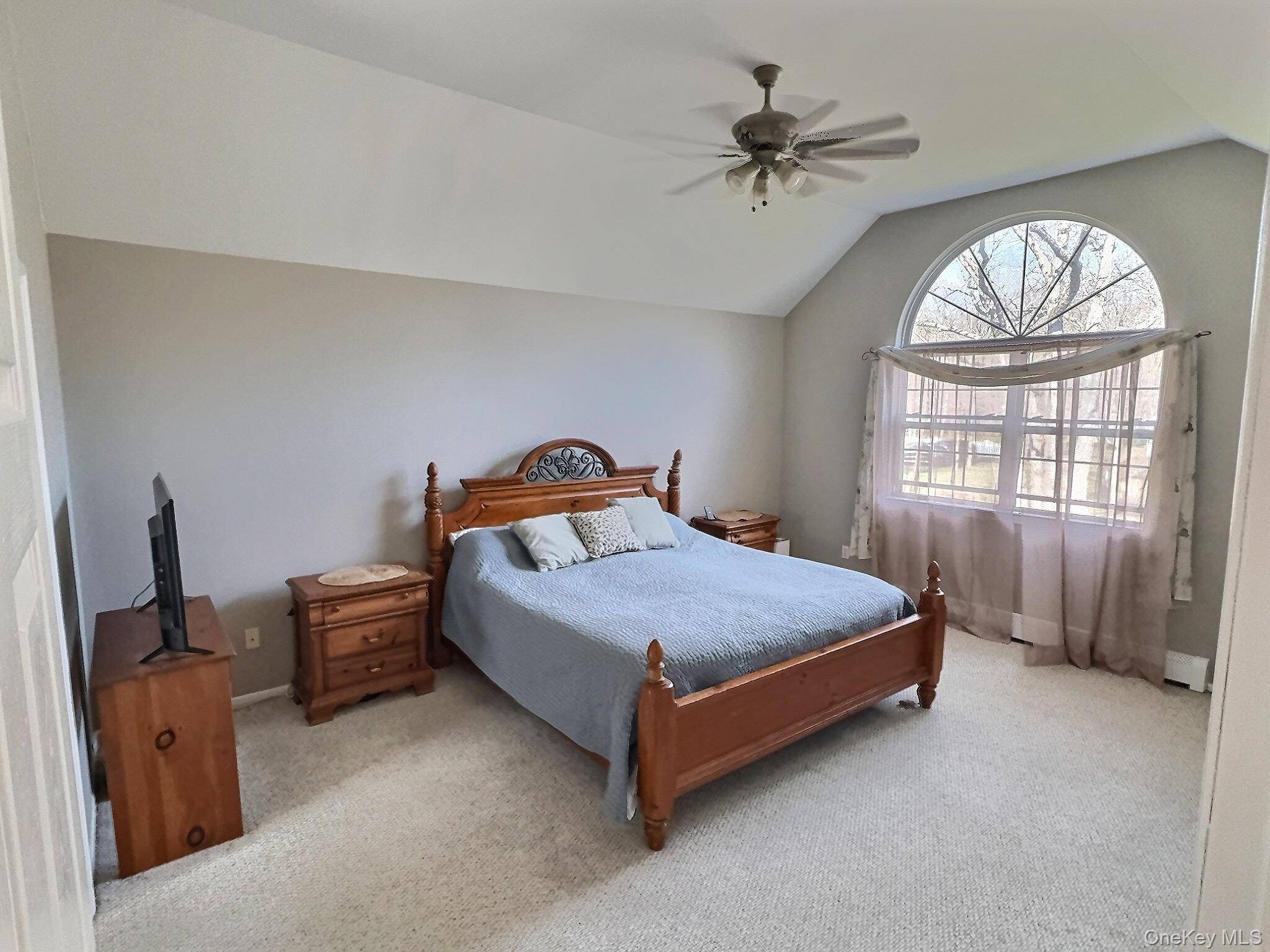 4 Bedroom Home for Sale in Yaphank - New York - USA - 7
