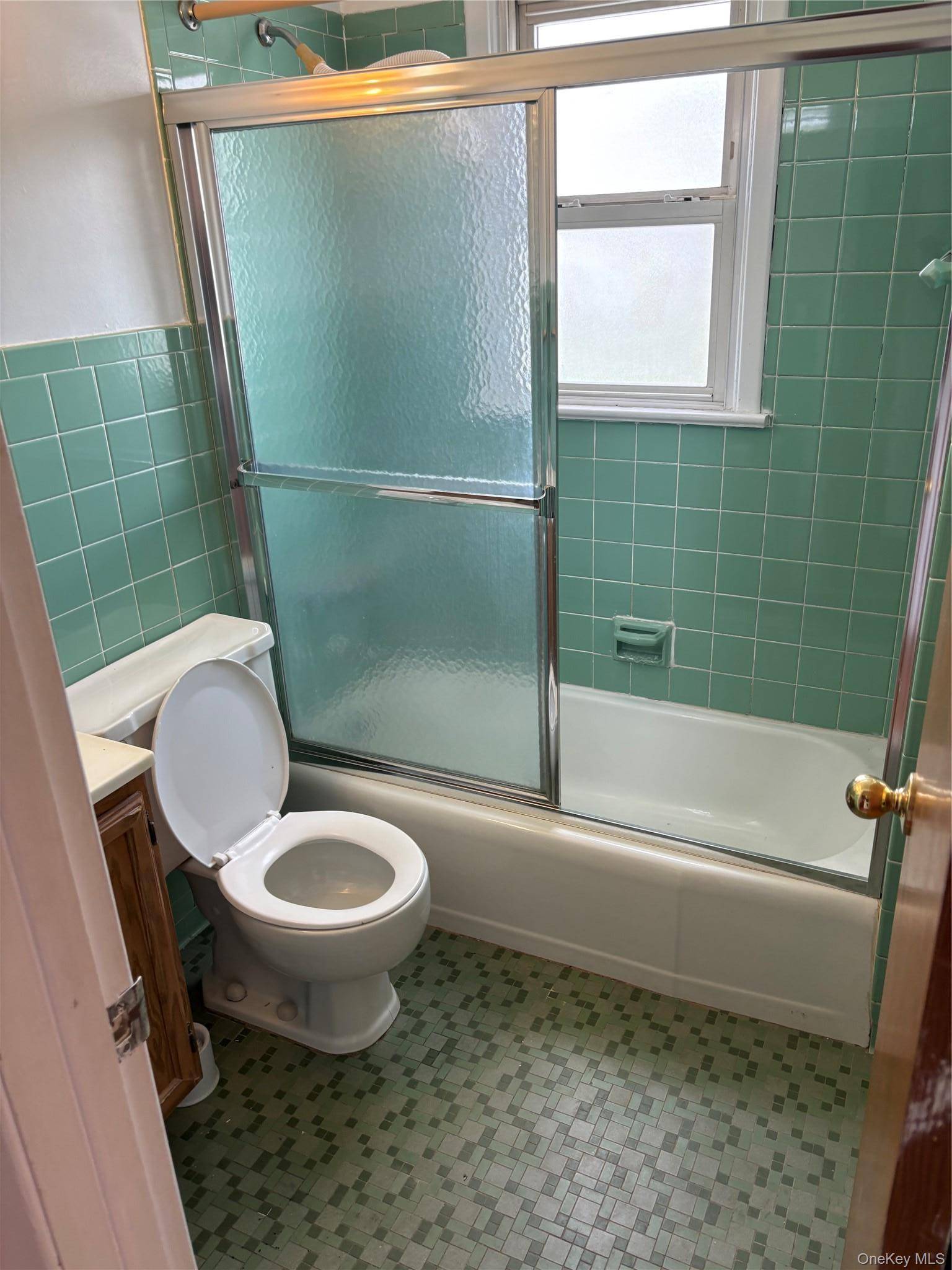 4 Bedroom Home for Sale in Yonkers - New York - USA - 7
