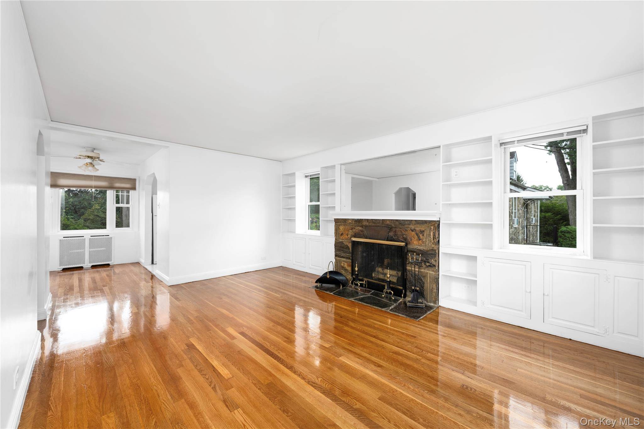 4 Bedroom Home for Sale in Yonkers - New York - USA - 7