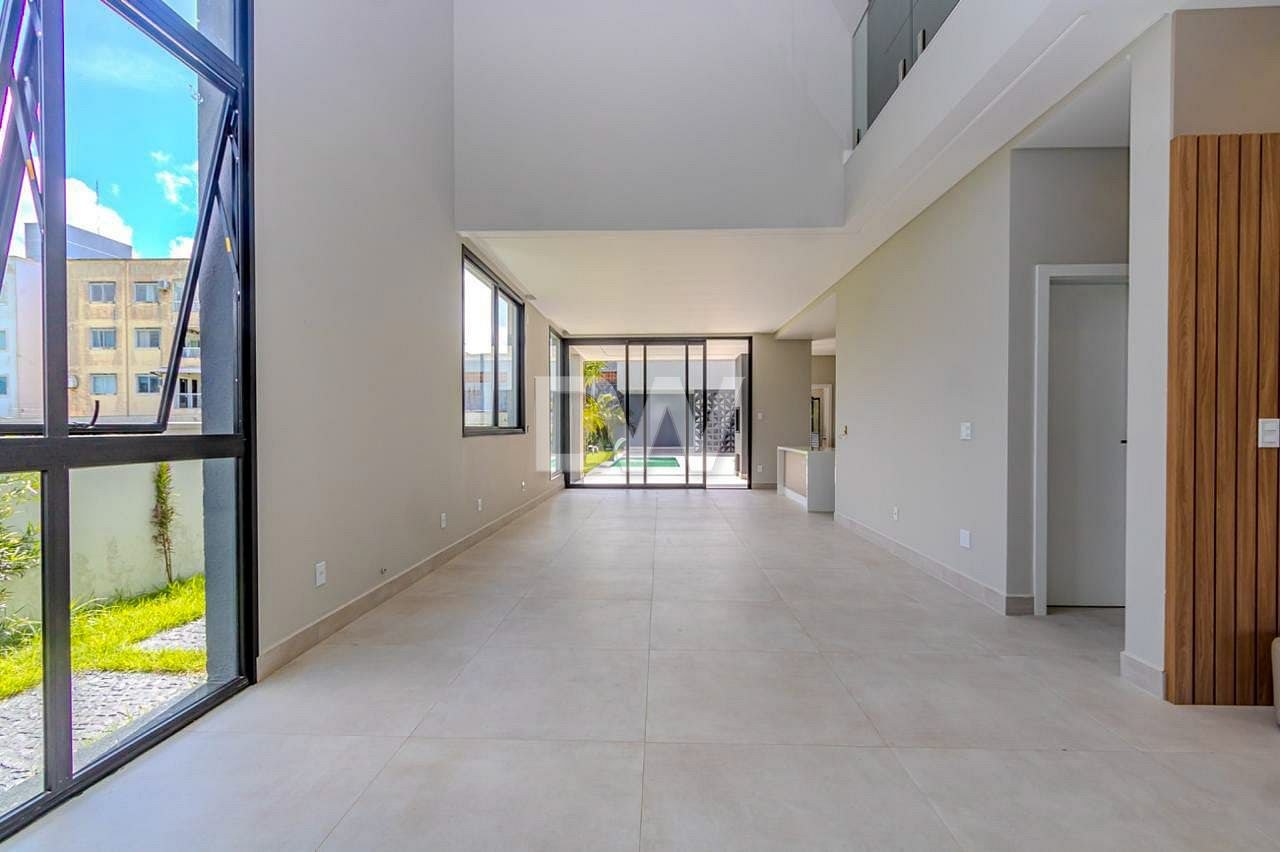 Casa de 4 Suites en Venta en Balneário Camboriú - Santa Catarina - Brasil - 6