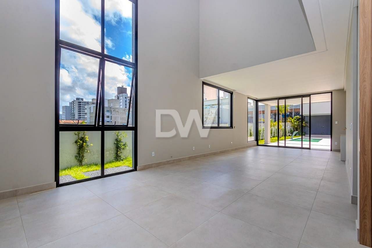 Casa de 4 Suites en Venta en Balneário Camboriú - Santa Catarina - Brasil - 7