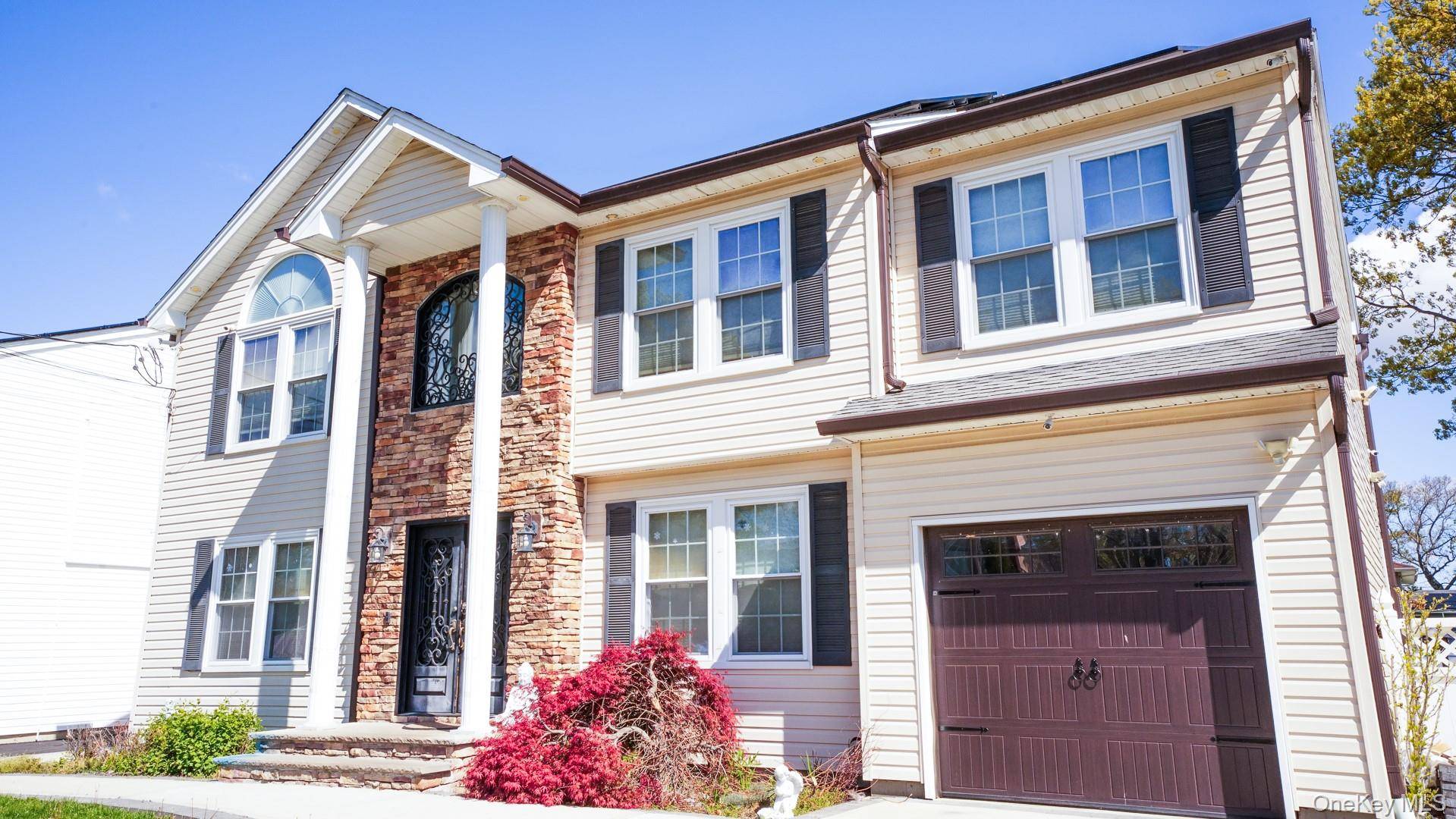 Casa de 5 Dormitorios frente al mar en Venta en Amityville - Nueva York - EE. UU. - 3
