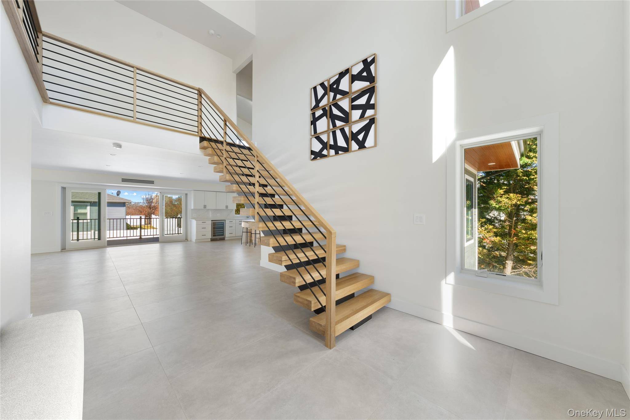 5 Bedroom Oceanfront Home for Sale in Atlantic Beach - New York - USA - 3