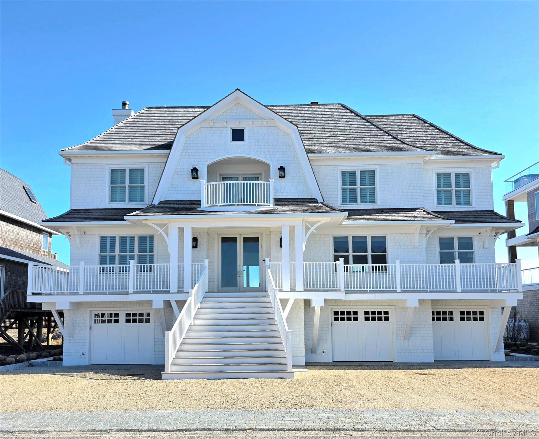 Casa com 5 Quartos à Beira-Mar à Venda em Dune Rd Westhampton Dunes - NY - EUA - 1