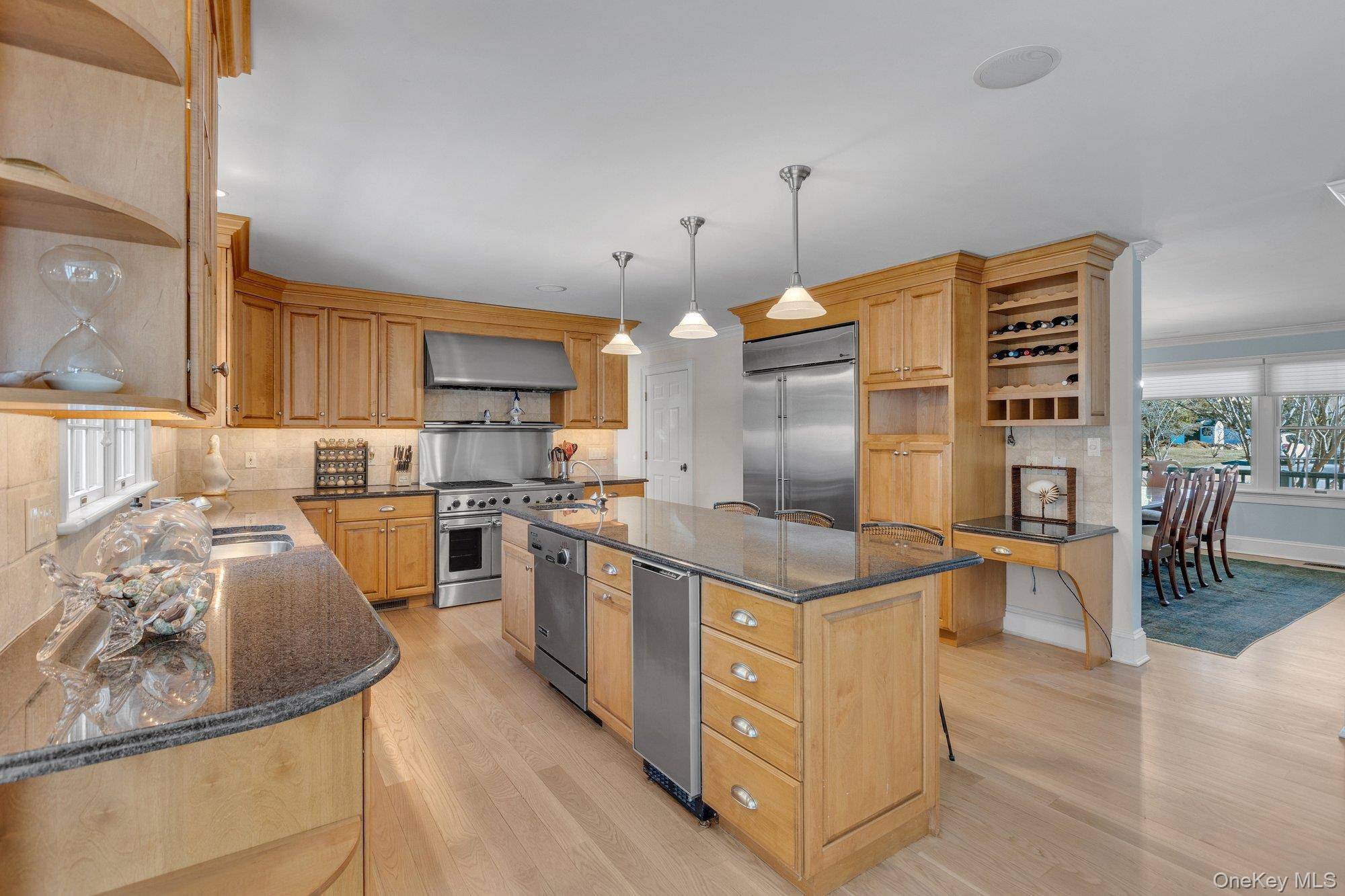 Casa de 5 Dormitorios Frente al Mar en Venta en East Quogue - Nueva York - EE. UU. - 7